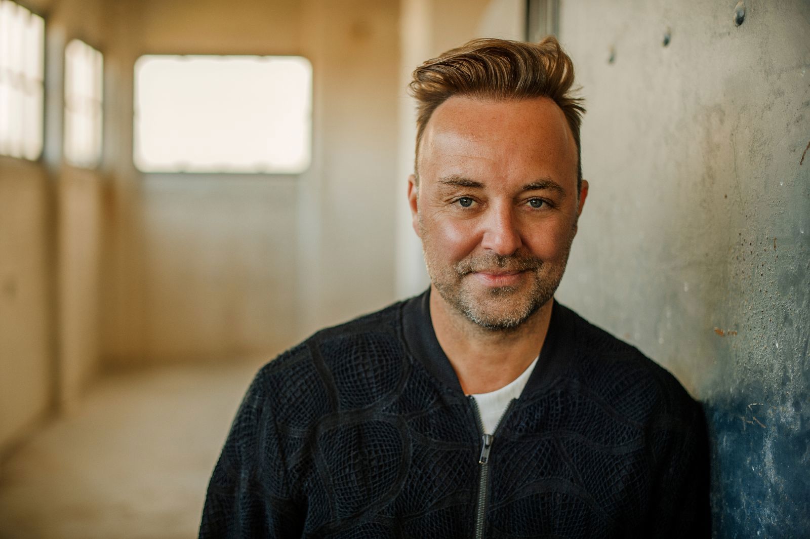 Niels Geusebroek: Because of You in TAQA Theater De Vest, Alkmaar