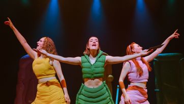 1600 TRADWIVES De Musical 2 (C Juliette De Groot)