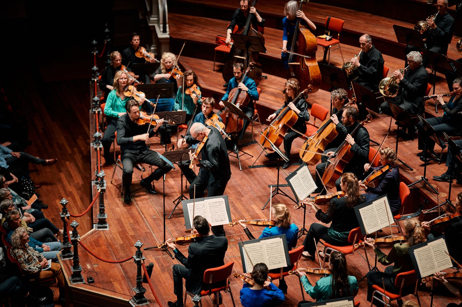 Nederlands Kamerorkest & Cappella Amsterdam: J.S. Bach - Matthäus-Passion in TAQA Theater De Vest, Alkmaar