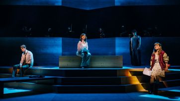 Dearevanhansen Setvexy 1600 2 (1)