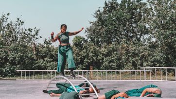 Scčnefoto BEYOND 44 C Isabelle La Poutreě 1600 1