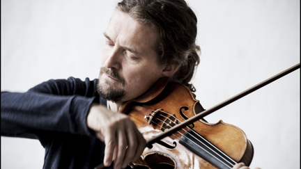 15 Apr 27 NKO Haydn, Schönberg En Mendelssoh Christian Tetzlaff © Giorgia Bertazzi 8133 (1)