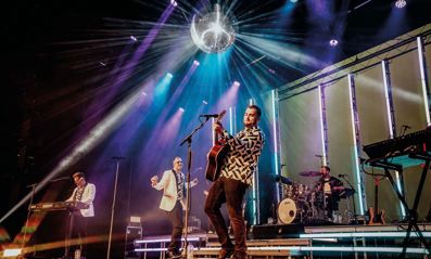 1600 Bee Gees By Maincourse (Shotbyphae) 12