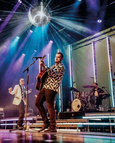 1600 Bee Gees By Maincourse (Shotbyphae) 12