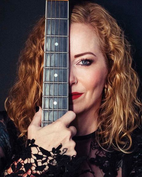 1600 Anneke Van Giersbergen The Irish Road Trip (Alessandra Tolc) 1 (1)