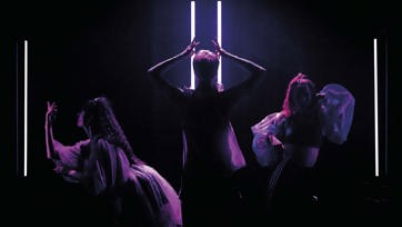 Aqueerius BEYOND THE BALL (Birgit Bijl) 5 RGB 300 Dpi