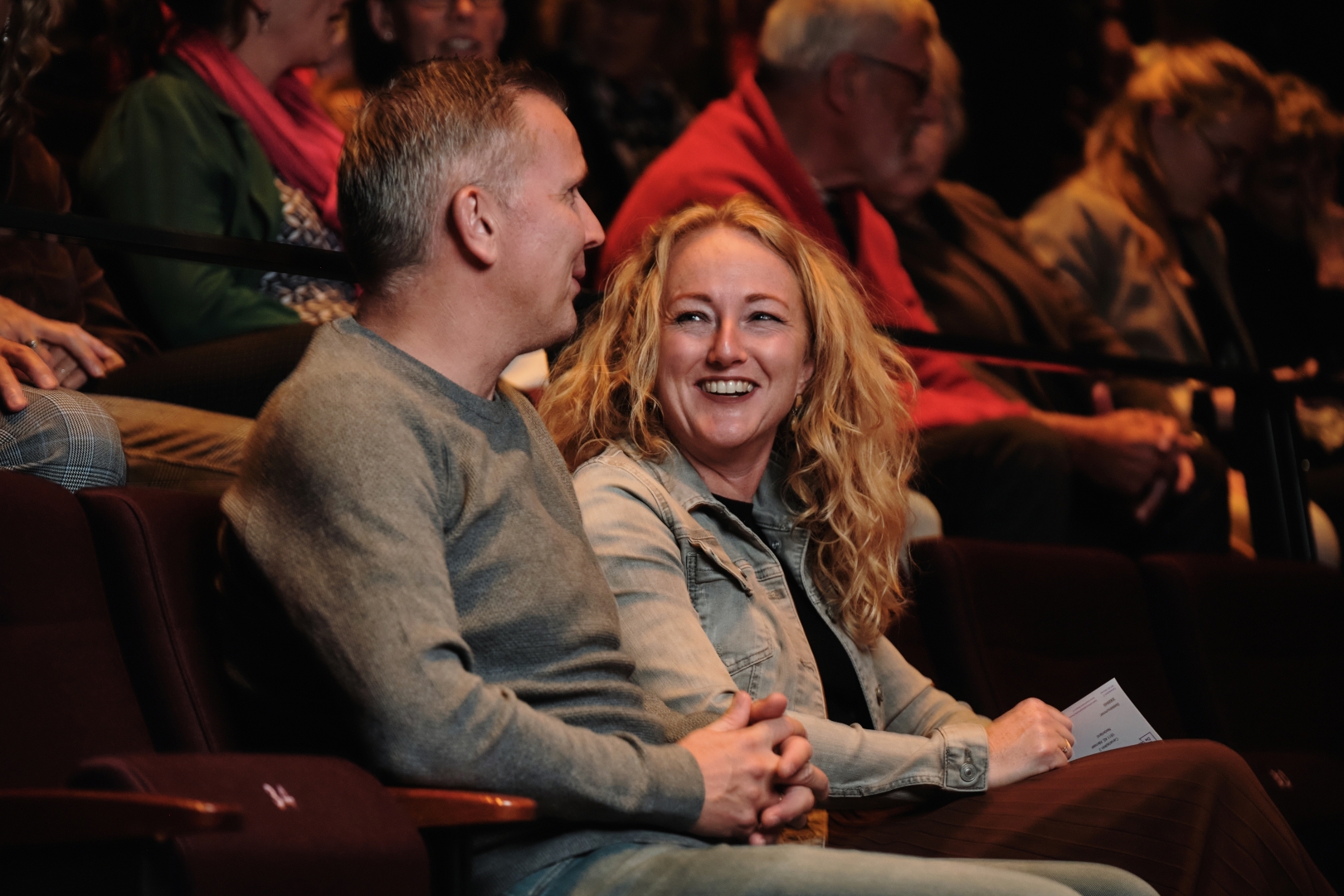 Theaterkijkclub met Jos & Maarten: 6x cursus + 5 voorstellingen in TAQA Theater De Vest, Alkmaar