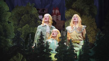 Hntjong Dag Poes (Laurien Riha) 1 RGB 300 Dpi