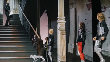 De Warme Winkel Hamlet, R2D2 Or Not 2B2 (Tobias Kruse) 9 RGB 300 Dpi