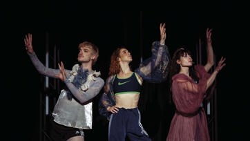 Aqueerius BEYOND THE BALL (Birgit Bijl) 10 RGB 300 Dpi