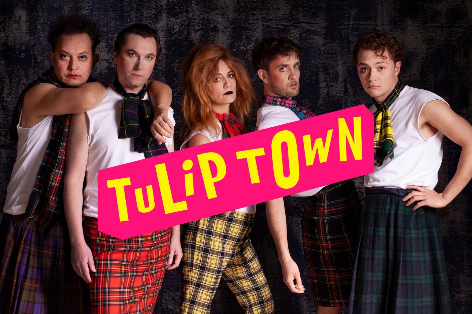 Steef de Jong, Ilse Warringa, Rop Verheijen e.a.: Tulip Town in TAQA Theater De Vest, Alkmaar