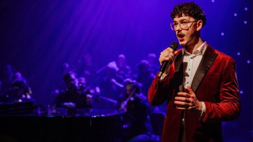 Woman In Love 1600 (3)