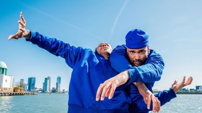 1600 HR BLUE Liggend Maas Theater En Dans Foto Door Hilde Harshagen