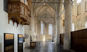 Bezoek de Grote Kerk: Bewonder Het Grote Raam en andere schatten in TAQA Theater De Vest, Alkmaar