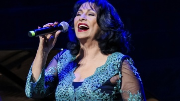 0A2250A3 A26C 4B2E 842E 0B4CF27549AE ZYAA8185 Opq4058504609