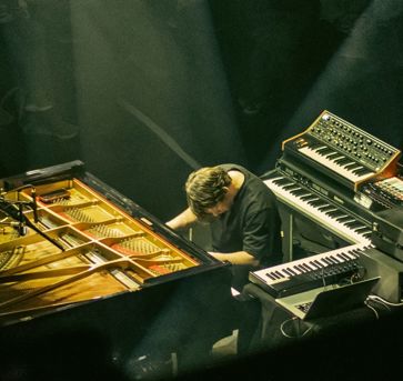 Liggen & Luisteren 16 Apr 1600