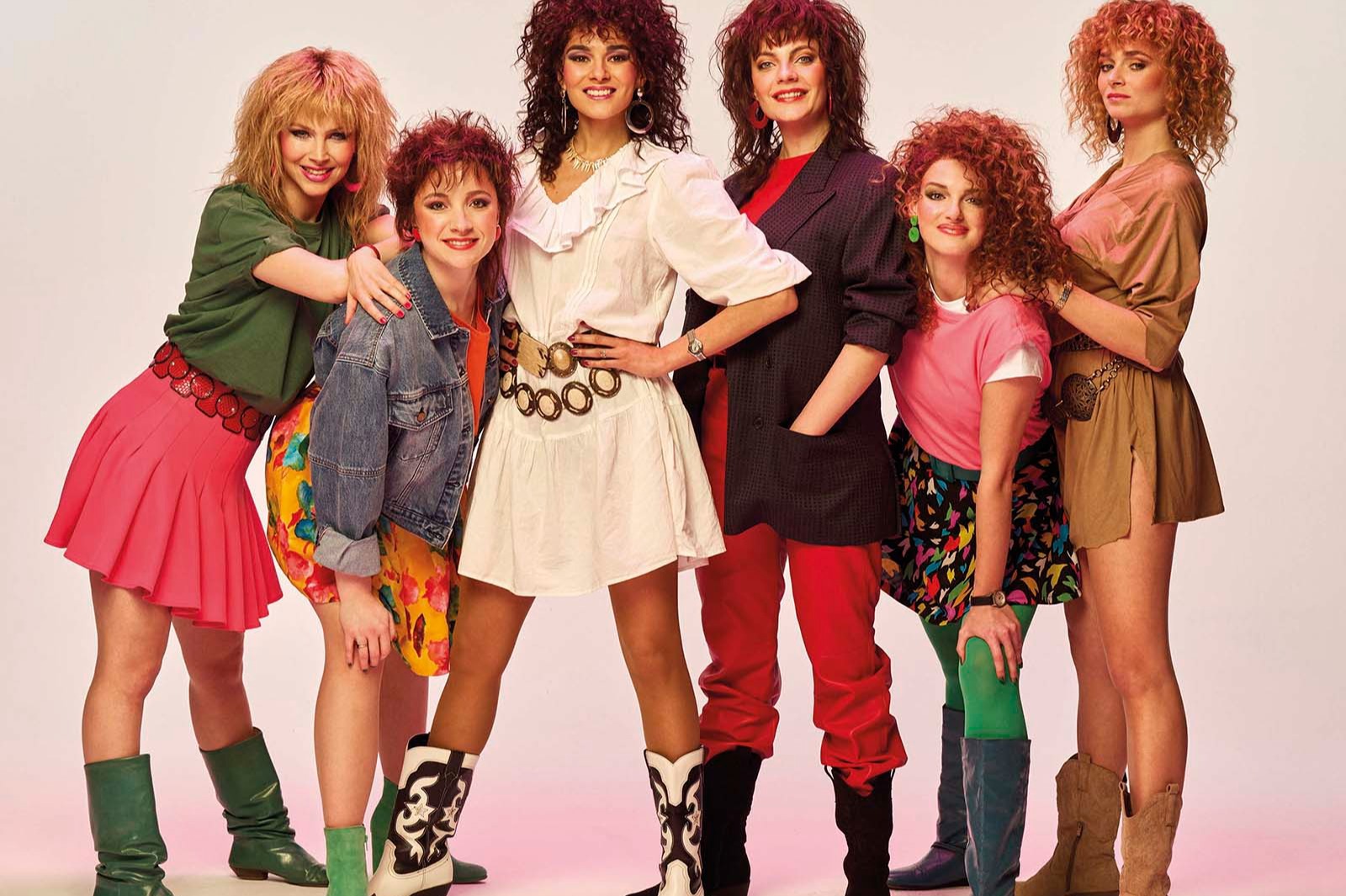 Dolly Dots de Musical: Met een ‘Dot van de Dag’, Teuntje Post, Pip Lucas e.a. in TAQA Theater De Vest, Alkmaar