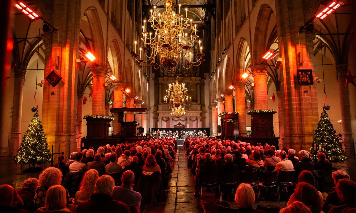 Nederlands Kamerorkest: Sfeervol Kerstconcert in TAQA Theater De Vest, Alkmaar