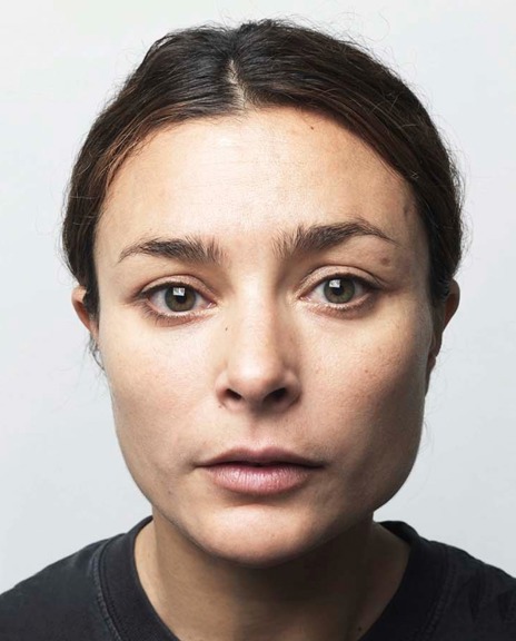 Theater Rotterdam I Erik Whien Mary Jane (Annaleen Louwes) 2 RGB 300 Dpi 1600X1065