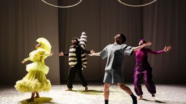 Danstheater AYA 1600 2