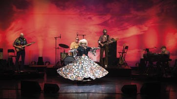 Karin Bloemen En Band Renaissance 2.0 (Reinout Bos) 2 RGB 300 Dpi