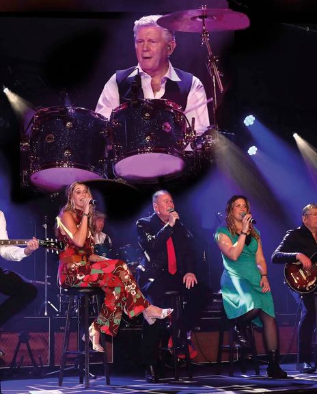 1600 Cliff & The Shadows Tribute Band (Robert Gort) 3